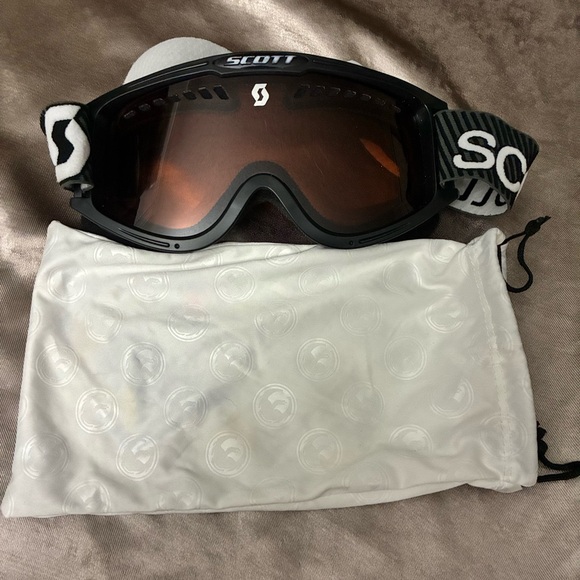 Scott Other - Scott Goggles with Black and White Strap with Carrying Pouch